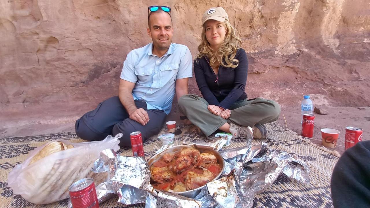 غرووب وادي رم Hotel ภายนอก รูปภาพ