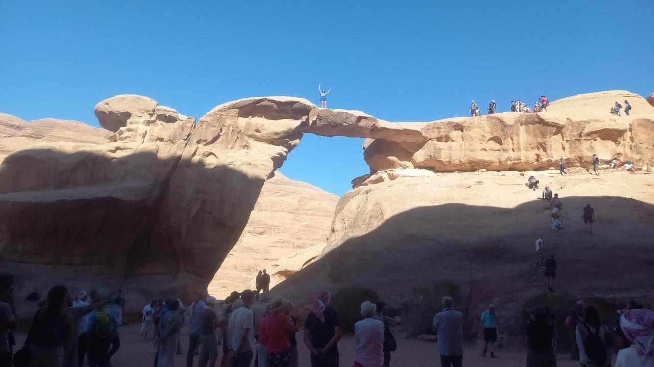 غرووب وادي رم Hotel ภายนอก รูปภาพ
