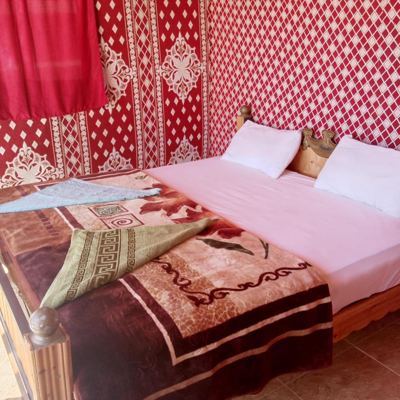 غرووب وادي رم Hotel ภายนอก รูปภาพ