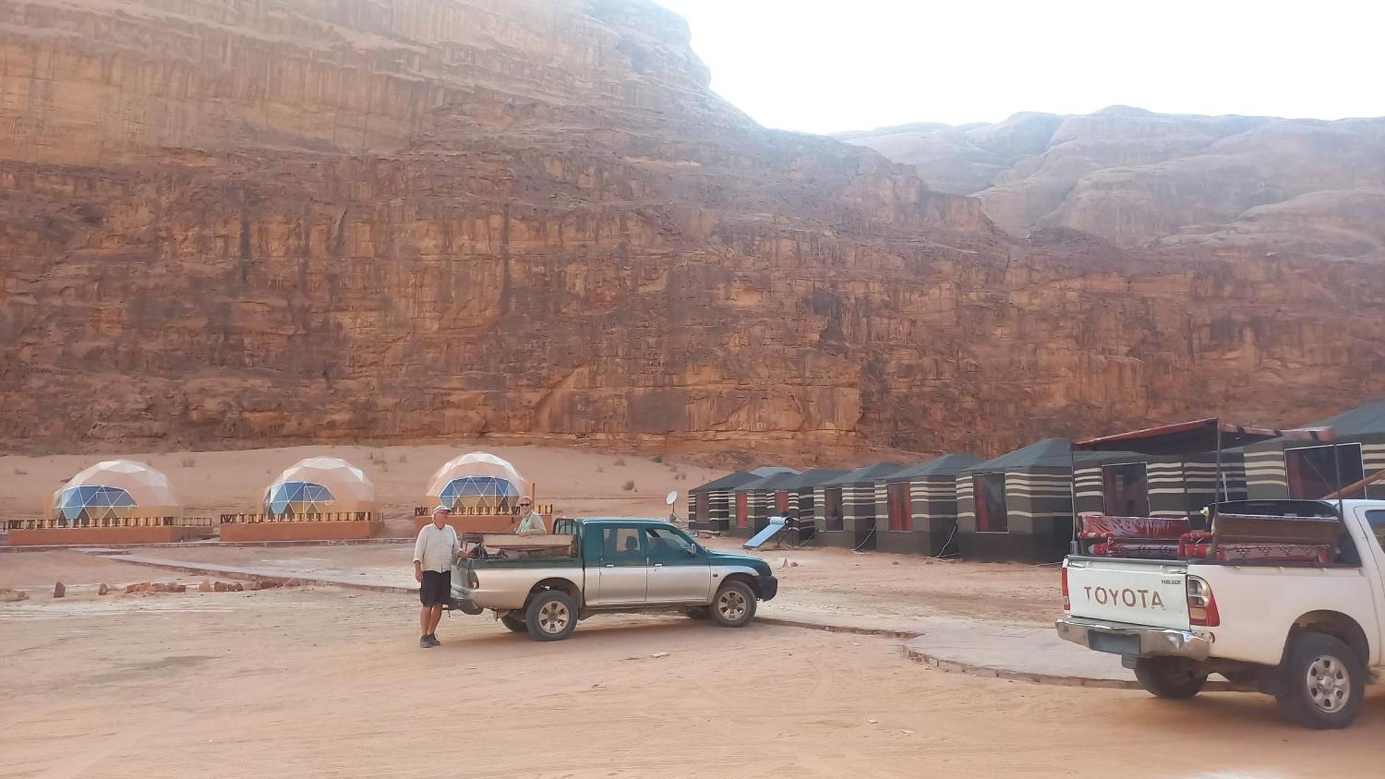 غرووب وادي رم Hotel ภายนอก รูปภาพ