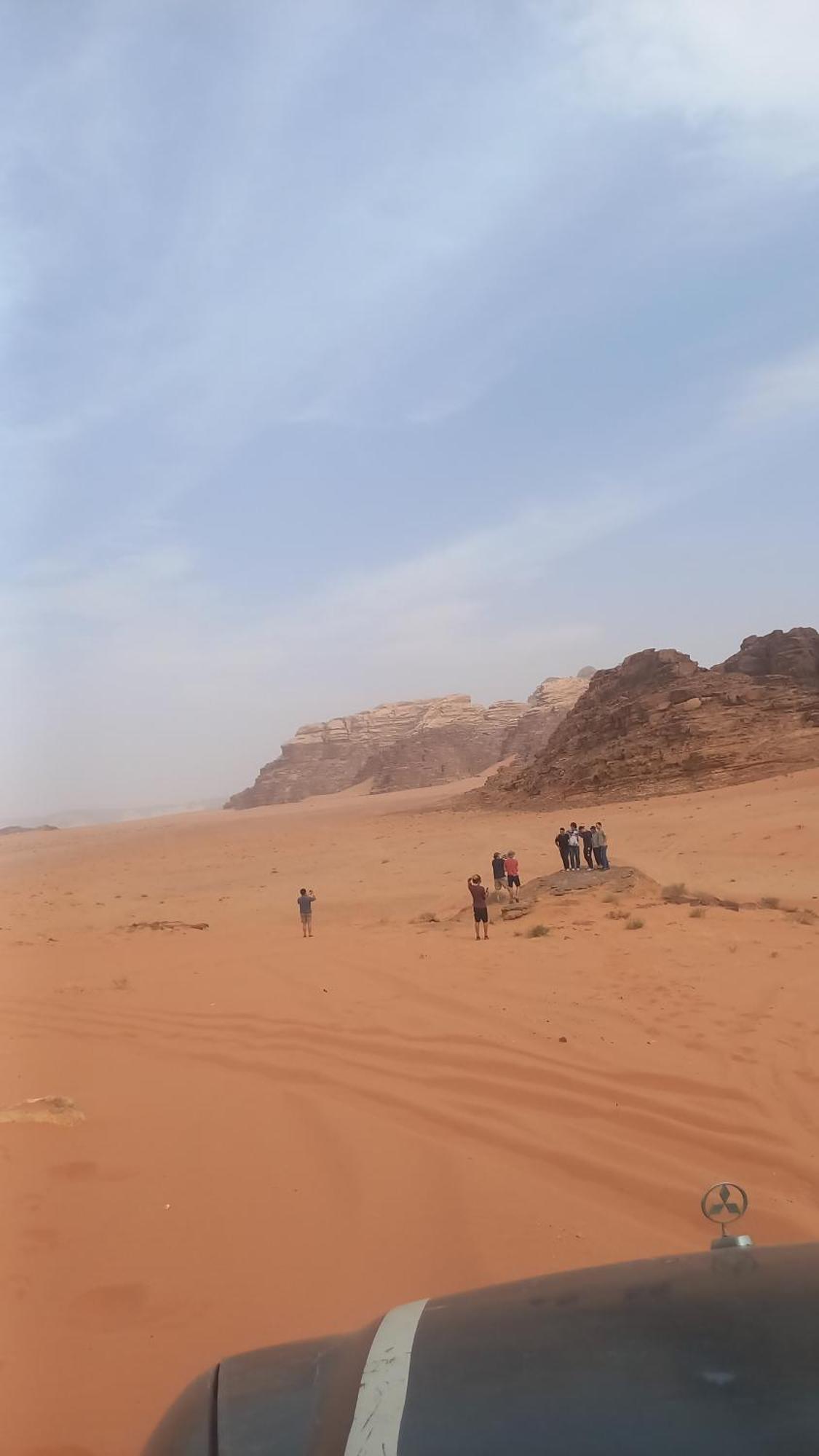 غرووب وادي رم Hotel ภายนอก รูปภาพ