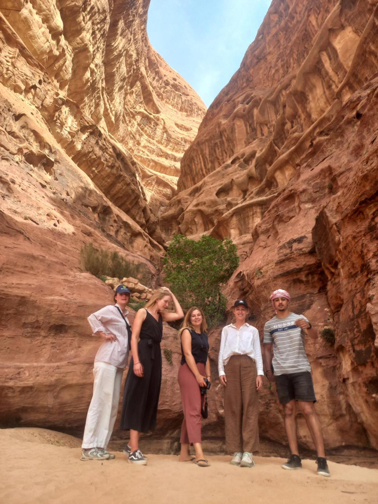 غرووب وادي رم Hotel ภายนอก รูปภาพ