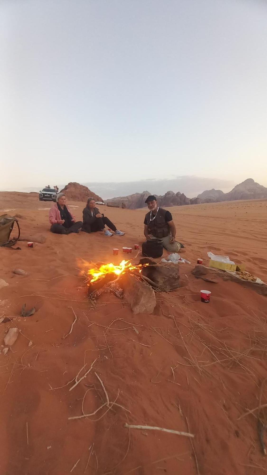 غرووب وادي رم Hotel ภายนอก รูปภาพ